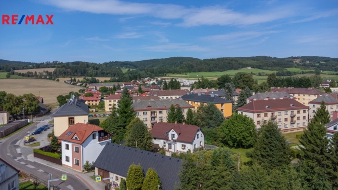 2957106.jpg 2957106.jpg