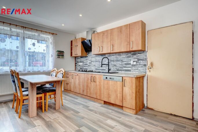 Prodej rodinného domu, 84 m2, Rosice - obrázek 2