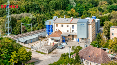 Prodej výrobního prostoru, 4050 m2, Pouzdřany