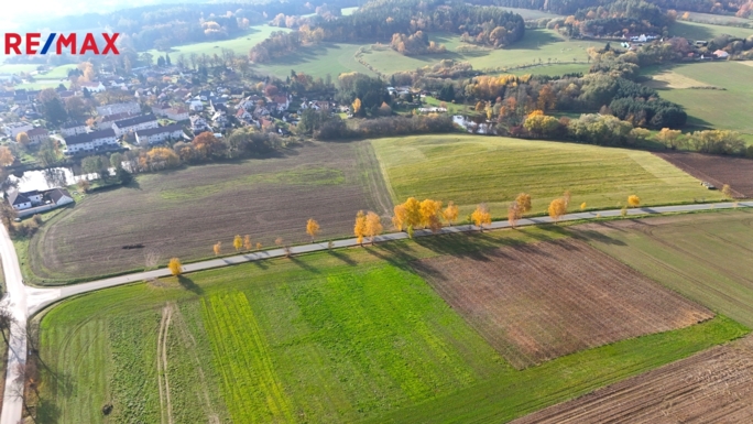 3072575.jpg 3072575.jpg