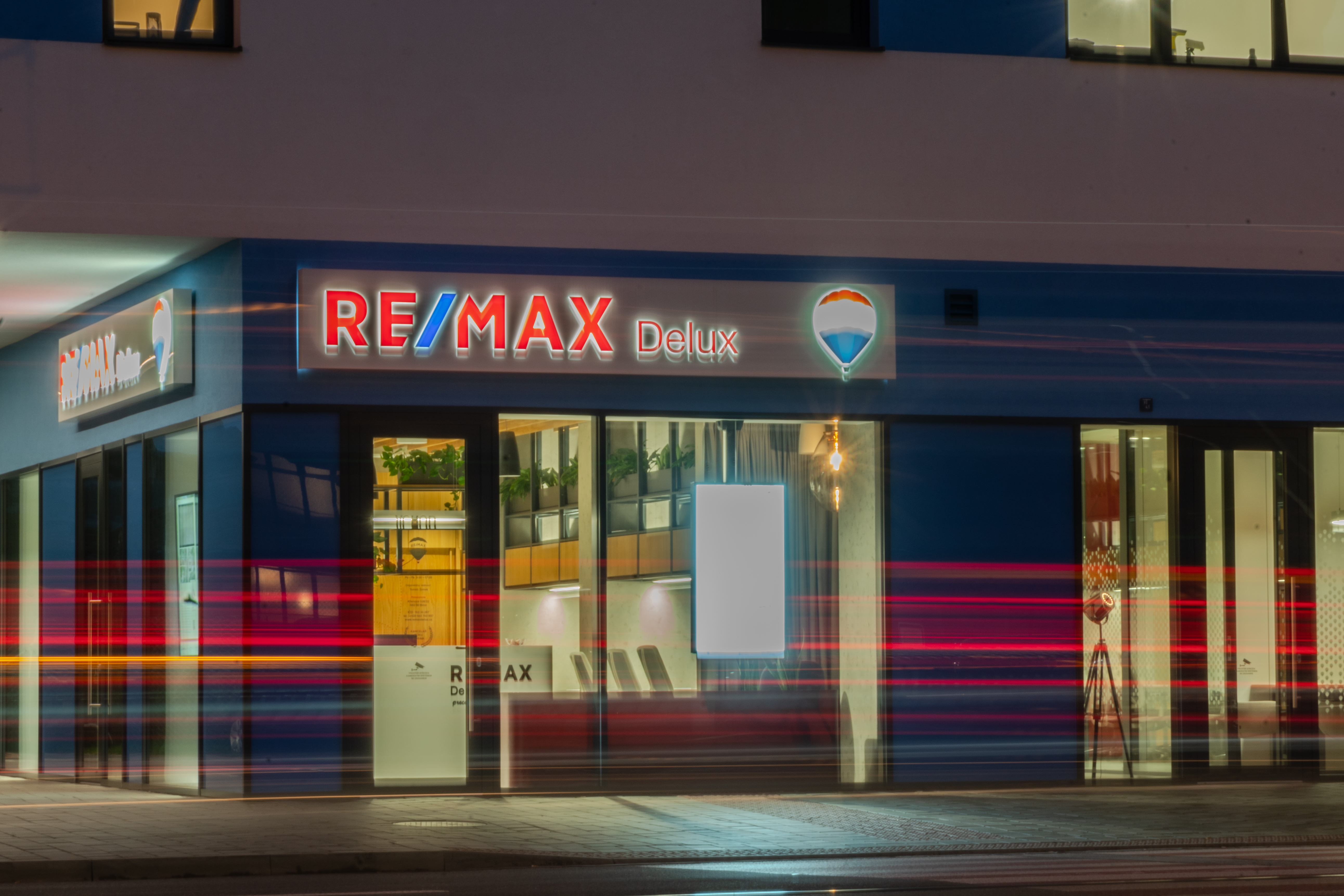 REMAX Delux kancelář REMAX Delux kancelář
