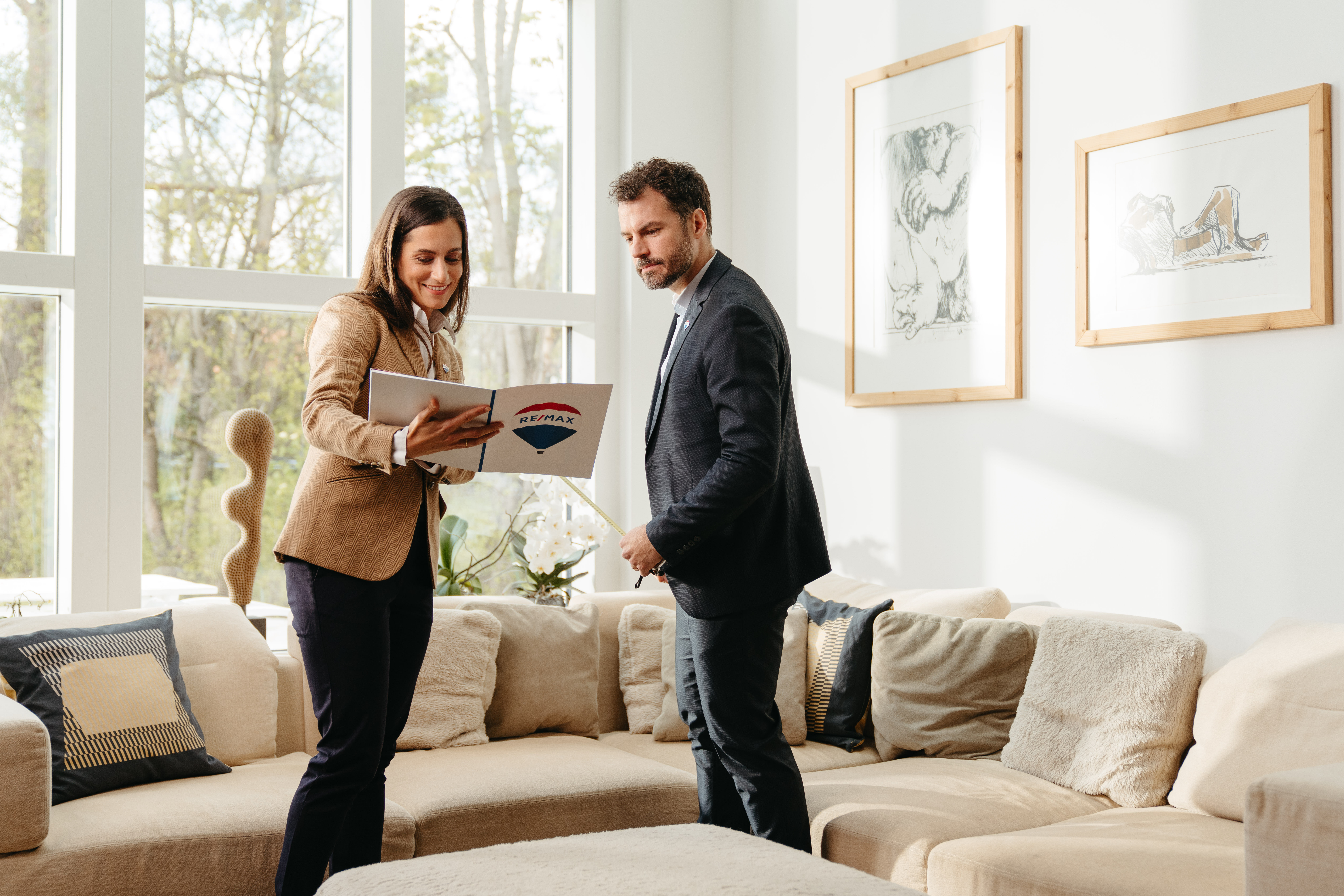 realitní makléř na nemovitosti