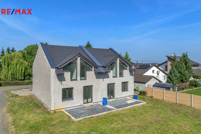 2958721.jpg 2958721.jpg