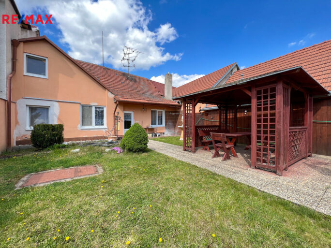 Prodej rodinného domu, 149 m2, Loděnice - obrázek 1