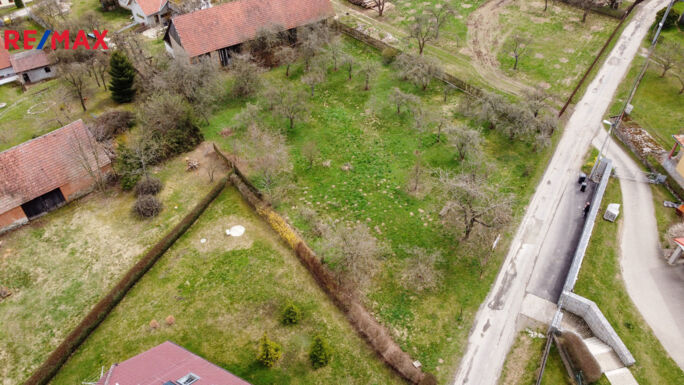 Prodej pozemku pro bydlení, 1589 m2, Lesní Hluboké - obrázek 5