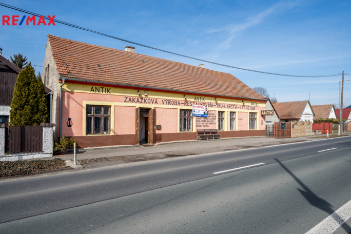 Prodej rodinného domu, 360 m2, Okřínek