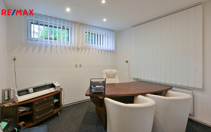 3040757.jpg 3040757.jpg