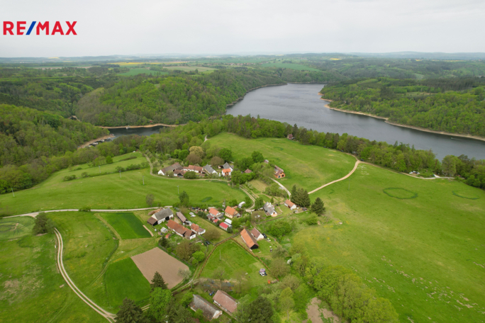 2786904.jpg 2786904.jpg