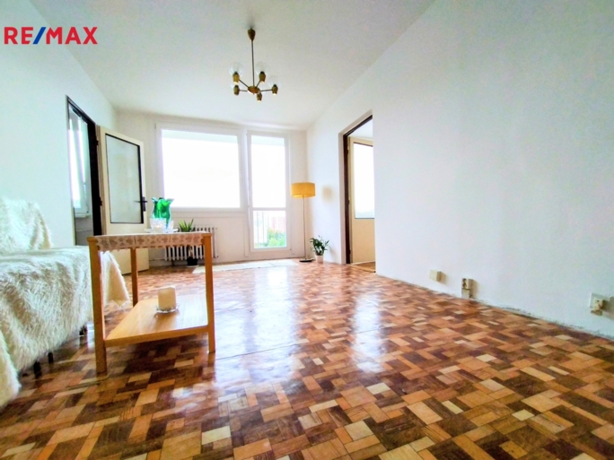 2990187.jpg 2990187.jpg