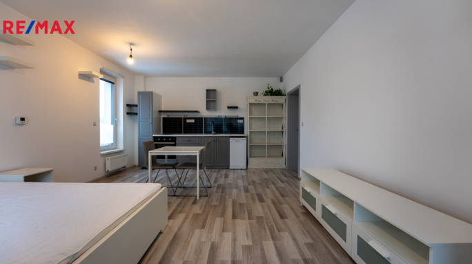 Pronájem bytu 1+kk, 39 m2, Moravany - obrázek 8