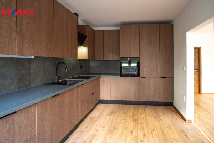 Prodej bytu 4+1, 75 m2, Teplice