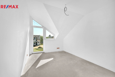 2958715.jpg 2958715.jpg