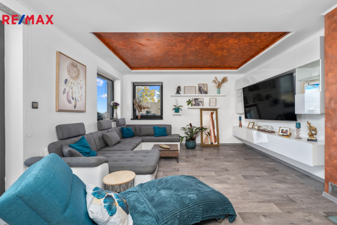 3073062.jpg 3073062.jpg