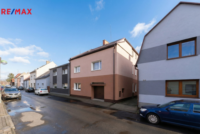 Prodej rodinného domu, 207 m2, Spořice