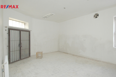 2825341.jpg 2825341.jpg