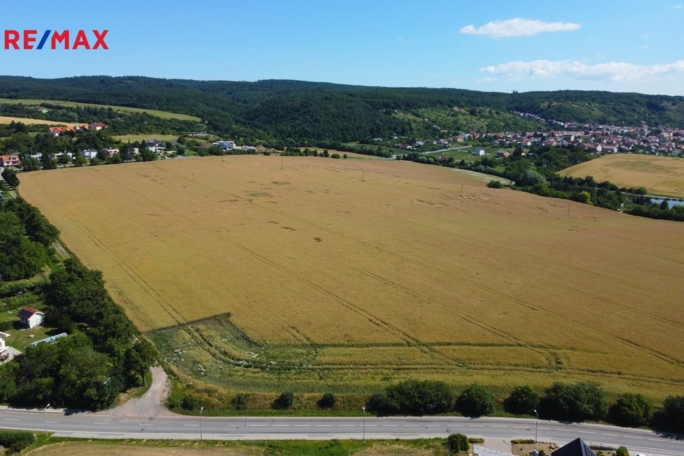 Prodej pozemku pro bydlení, 1156 m2, Viničné Šumice - obrázek 3