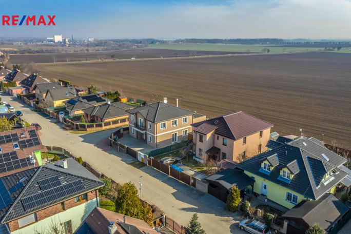 2686524.jpg 2686524.jpg