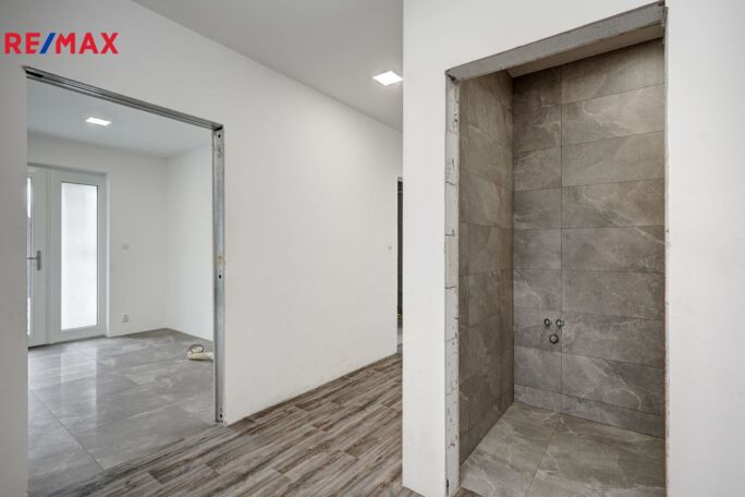 Prodej rodinného domu, 181 m2, Mnetěš - obrázek 19