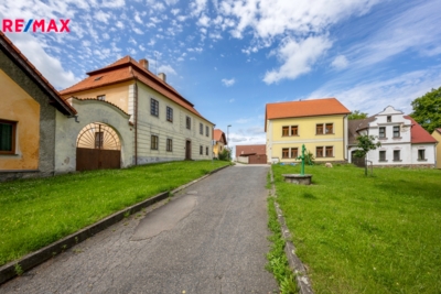 2997494.jpg 2997494.jpg