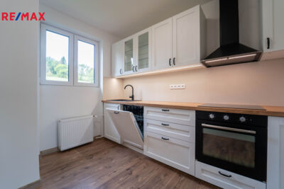 Prodej bytu 3+1, 70,8 m2, Zlatá Olešnice