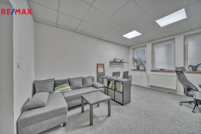 Pronájem prostoru kanceláří, 17 m2, Chlumec nad Cidlinou