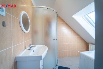 3068221.jpg 3068221.jpg