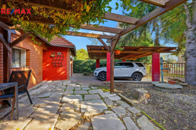 3070468.jpg 3070468.jpg