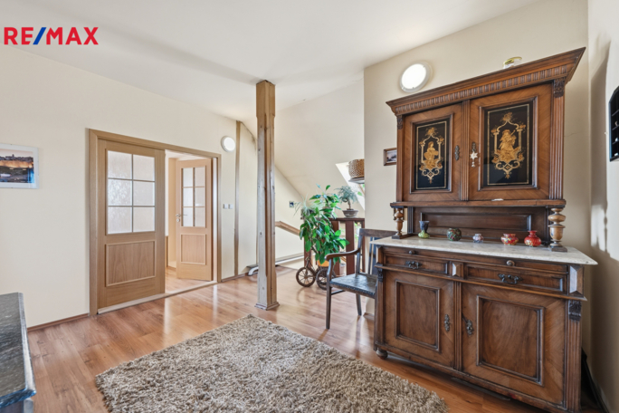 3070461.jpg 3070461.jpg