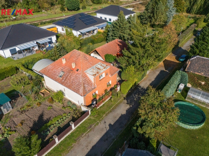 3070465.jpg 3070465.jpg