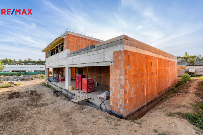 2952733.jpg 2952733.jpg