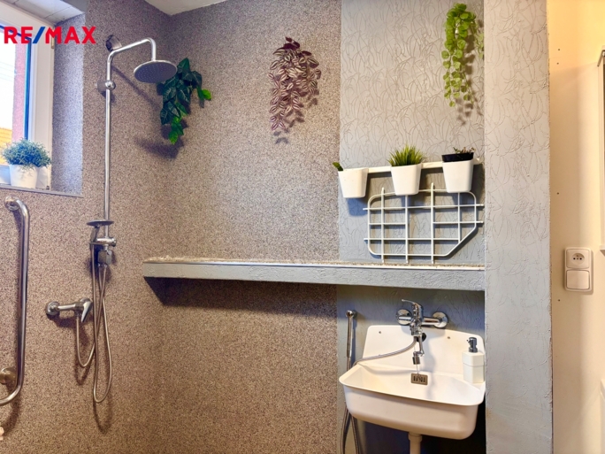 3142332.jpg 3142332.jpg