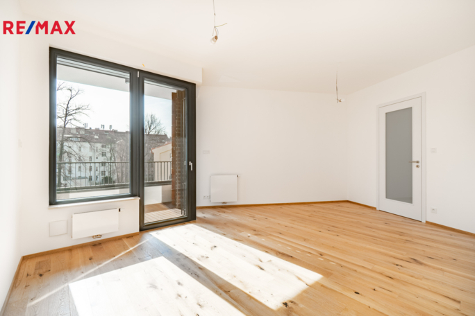 Pronájem bytu 1+kk, 34,7 m2, Praha