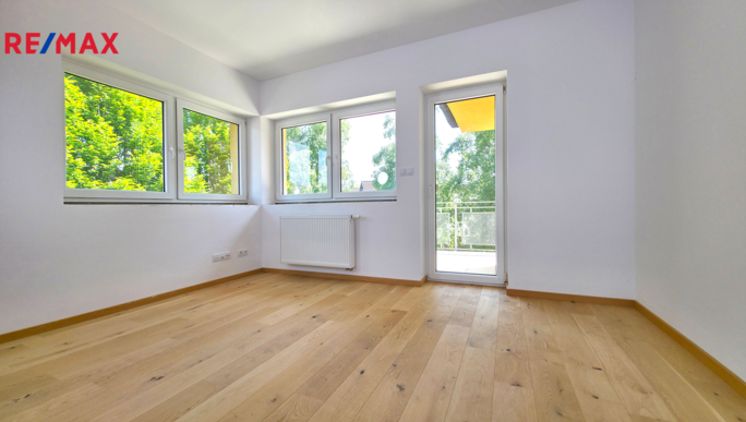 2786292.jpg 2786292.jpg