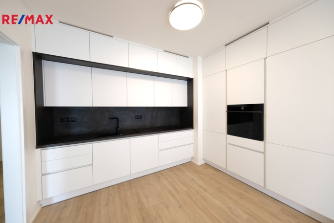 Pronájem bytu 2+kk, 59 m2, Praha