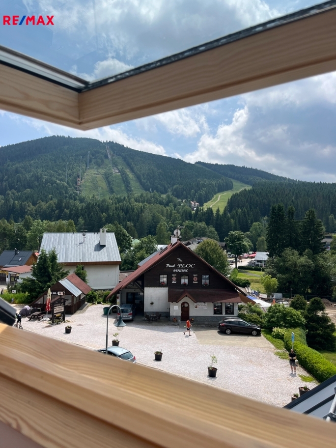 2872320.jpeg 2872320.jpeg