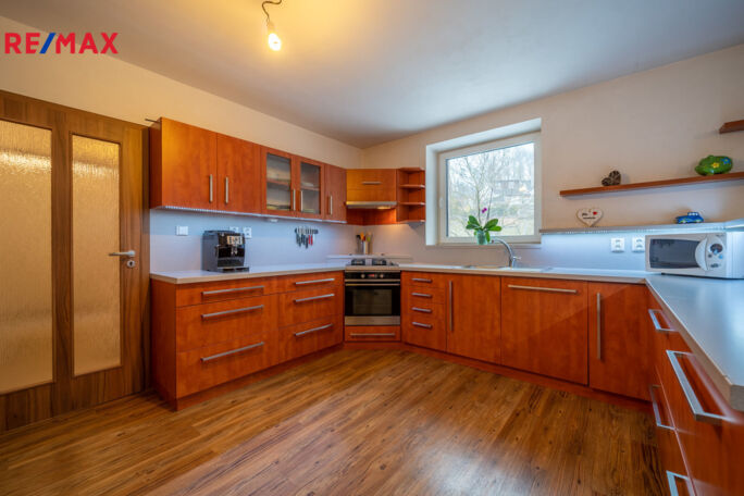 Prodej rodinného domu, 180 m2, Rousínov - obrázek 5