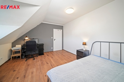 3069429.jpg 3069429.jpg