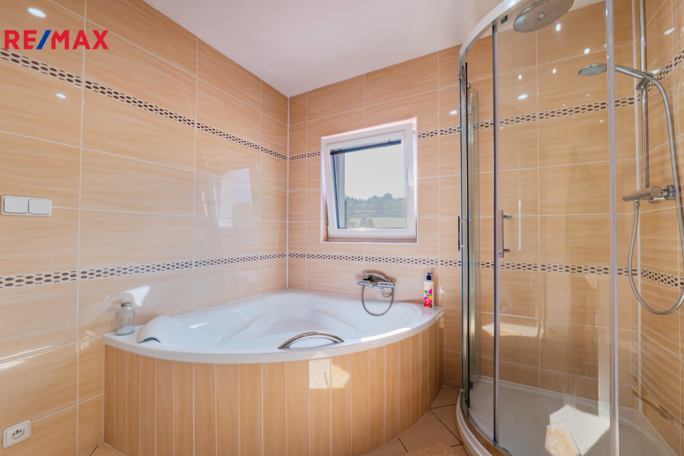 Prodej rodinného domu, 351 m2, Uherské Hradiště - obrázek 25