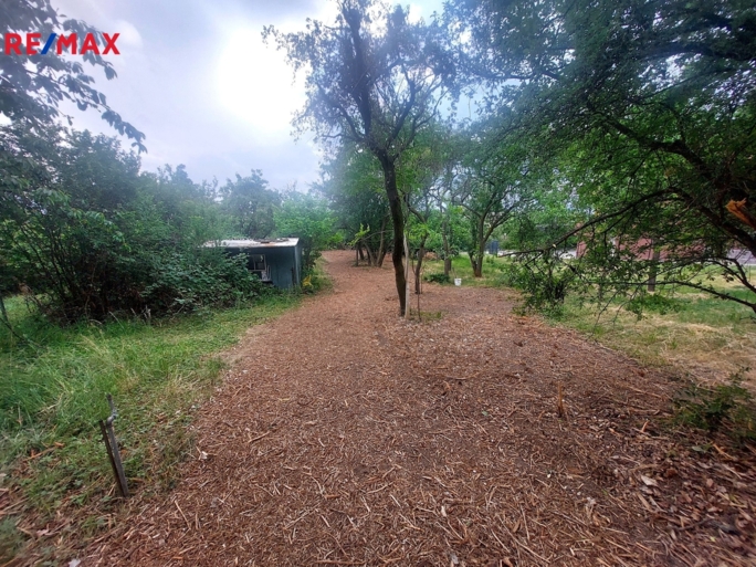 Prodej pozemku pro bydlení, 1872 m2, Brno