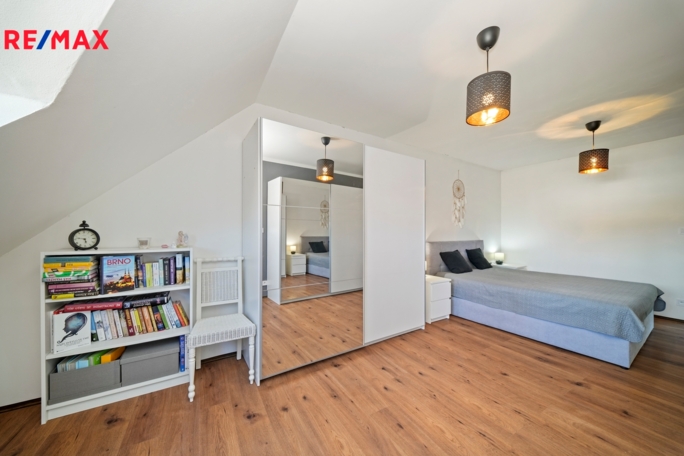 3069435.jpg 3069435.jpg