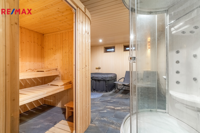 2713050.jpg 2713050.jpg