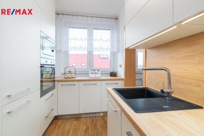 Prodej bytu 3+1, 60 m2, Čejetice