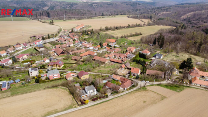 Prodej pozemku pro bydlení, 1589 m2, Lesní Hluboké - obrázek 3