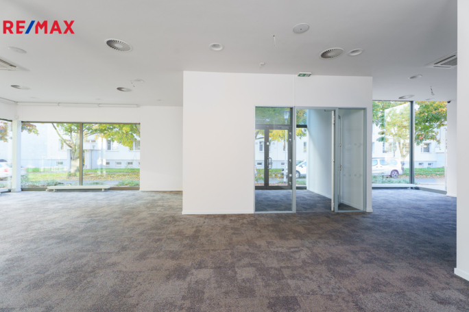 Pronájem obchodního prostoru, 155,24 m2, Čelákovice Pronájem obchodního prostoru, 155,24 m2, Čelákovice