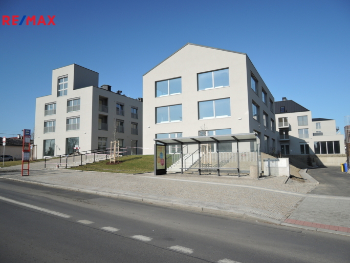 Pronájem bytu 3+kk, 62 m2, Hostivice