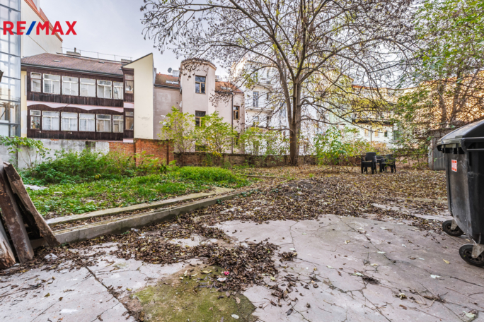 3080589.jpg 3080589.jpg