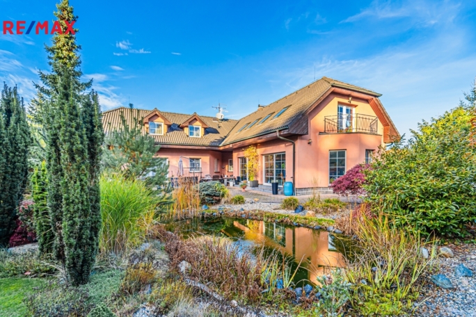 Prodej rodinného domu, 774 m2, Žilina