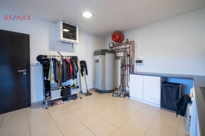 Prodej rodinného domu, 256 m2, Hvozdec - obrázek 16