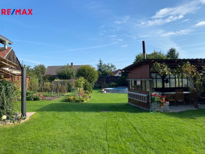 3054625.jpeg 3054625.jpeg