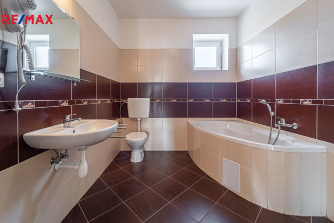 Prodej administrativní budovy, 727 m2, Ostrovačice - obrázek 14